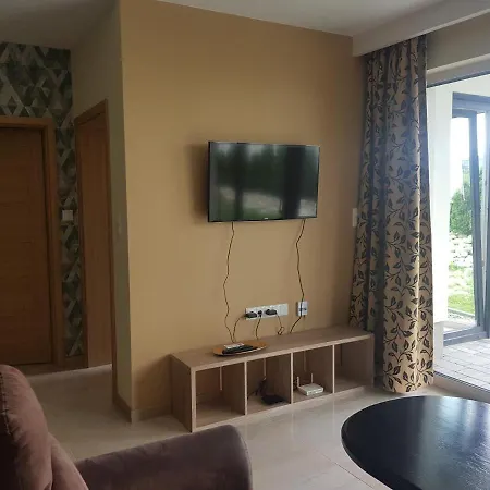 Apartament Pod Debowcem Apartment *